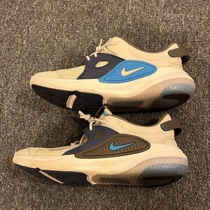 Nike Joyride Sneaker
